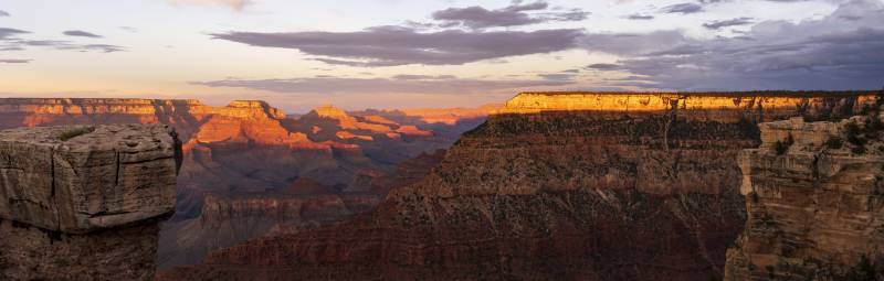 grand_canyon_south_rim_at_sunset.jpg